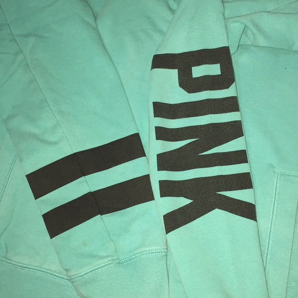 ✅Pink Vs Quarter Zip - Picture 2 of 8